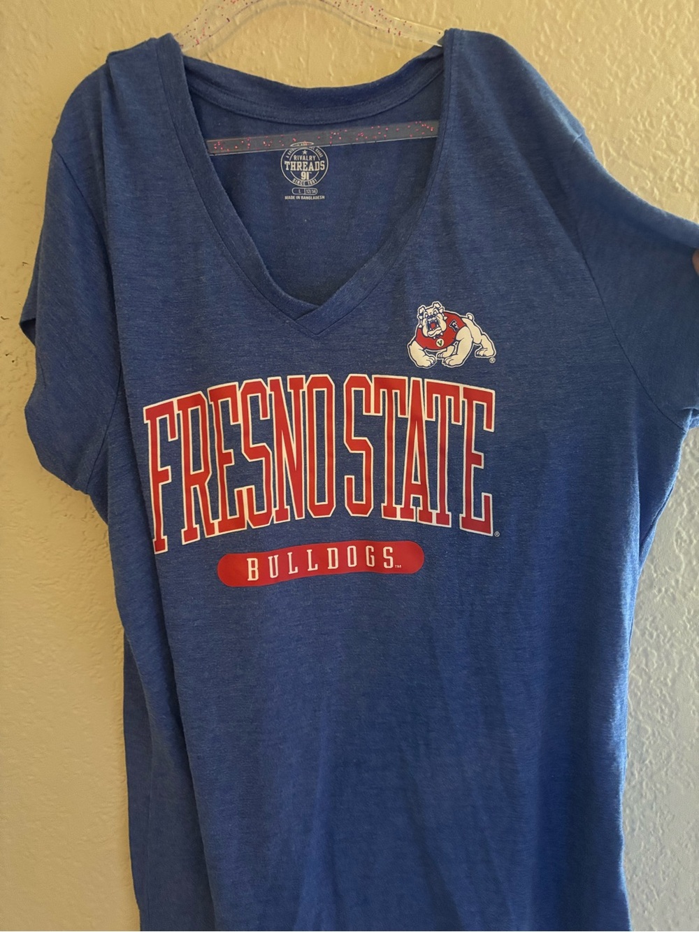 Rivalry Threads Navy Blue Fresno State Bulldog V-Neck Tee